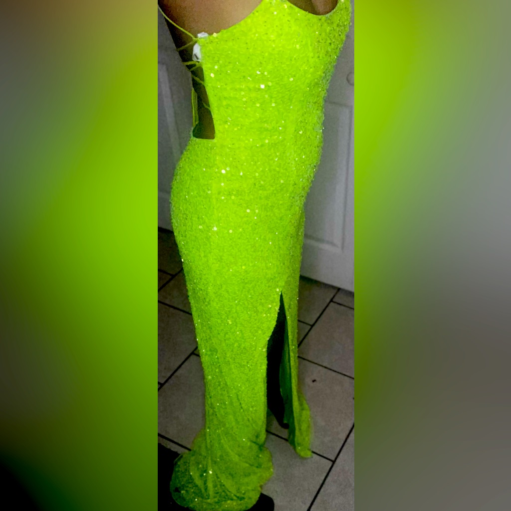 green emerald velvet dress Crystals V-Neck Lime Green Big Feathers Designer Prom Dress